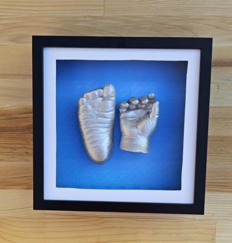 Siyah Çerçeveli Mavi İç Fon El ve Ayak Heykel Kiti