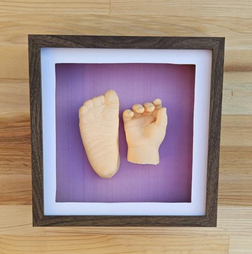 Ceviz Renk Çerçeveli Pembe İç Fon El ve Ayak Heykel Kiti