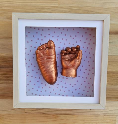 Ceviz Renk Çerçeveli Pembe Puantiyeli İç Fon El ve Ayak Heykel Kiti