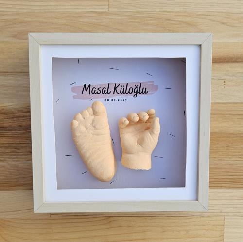 Kişiye Özel Pembe İsimli Masif Renk Çerçeve ile El ve Ayak Heykel Kiti