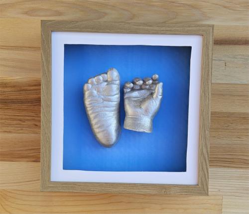  Ahşap Çerçeveli Mavi İç Fon El ve Ayak Heykel Kiti