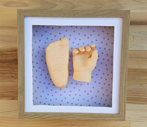 Ahşap Çerçeveli Pembe Puantiyeli İç Fon El ve Ayak Heykel Kiti